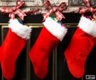 Χριστουγεννιάτικη διακόσμηση με κάλτσες και κρ&amp;#94